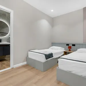 The Nook Centre En Berat