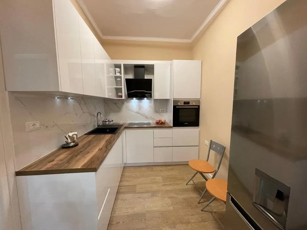 Joni & Joy Center Apartment Berat 0*,